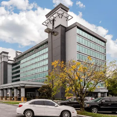 Holiday Inn NASHVILLE DOWNTOWN - STADIUM by IHG Hotels near Cumberland Park