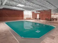Days Inn by Wyndham Fredericton - Pools