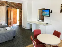 Leeton Heritage Motor Inn Hotels in Griffith