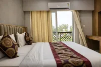 Hotel Shree Sadhna - Vrindavan Chhatikara Road - 露台