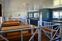 Waikanae Beach Top 10 Holiday Park - 4-Star