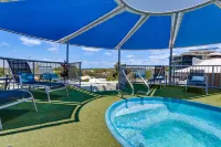 Beach Club Mooloolaba - Hot Tub