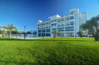 MC Palace Hotel - Parkplatz