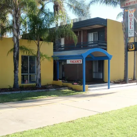 Mid City Plantation Motel