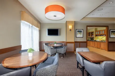 Wyndham Garden Kansas City Airport