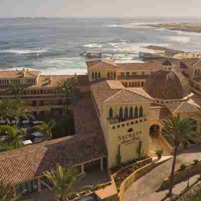 Secrets Bahía Real Resort & Spa Adults Only Hotel Exterior