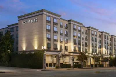 Courtyard by Marriott Los Angeles Pasadena Old Town Hotels near Central Park