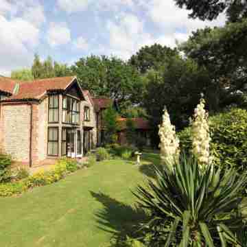 Felbrigg Lodge Bed and Breakfast Hotel Exterior