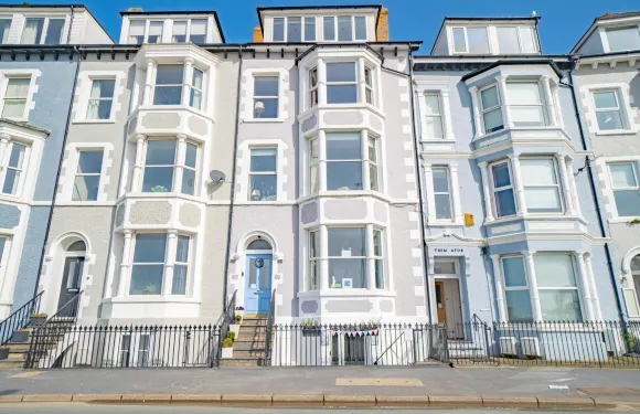 亞維和默爾酒店