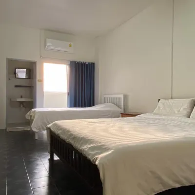 Monta Apartment Các khách sạn gần Đại học Burapha