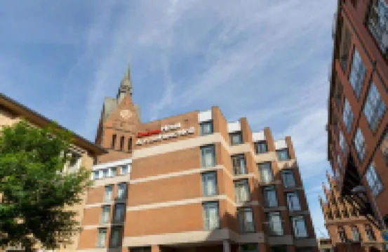 萊訥宮康庫德酒店 鄰近漢諾威老市政廳的酒店