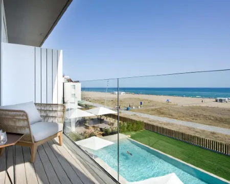 Hotel Boutique Donna Hotels in Castelldefels