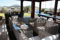 Rox and Sea Country Lodge