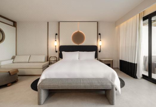 Ava Resort Cancun의 수영장과 바