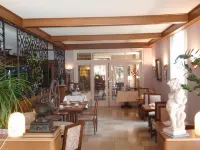 Hotel du Parc - พร้อมอาหารเช้า