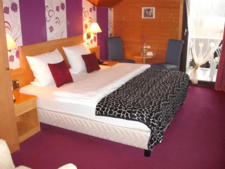 Landgasthof Schweizerhof Отели в г. Траунройт