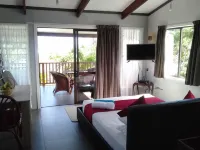 Te Moana Nui Villa Hotels in Arorangi