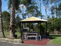 Bella Vista Motel - parkir