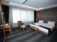 Grand Silay Hotel Hotels near Kurtulus Park