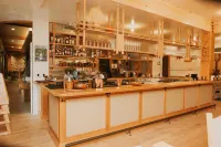 Hotel Zed Tofino - bar