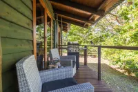 Krishna Farm Retreat Hotels in Mapleton