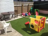 Singer House Beach Holiday Flats with Parking ,Opposite Paignton Pier ,English Riveria