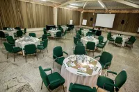 Hotel Golden Park Campinas Viracopos by Nacional Inn - breakfast