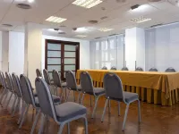 鄧卡羅酒店 鄰近馬拉加市中心的酒店