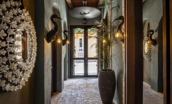 Privado Designer Boutique Hotel