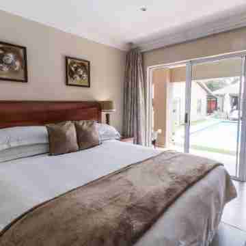 Lakeview Boutique Hotel & Conference Center Rooms