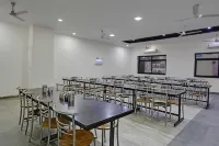 호텔 하이웨이 킹 님라나 님라나 호텔