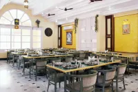 The Byke Heritage Resort - Matheran - Desayuno