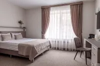 Staryij Dvorik na Mopra Hotel Các khách sạn ở Kirov