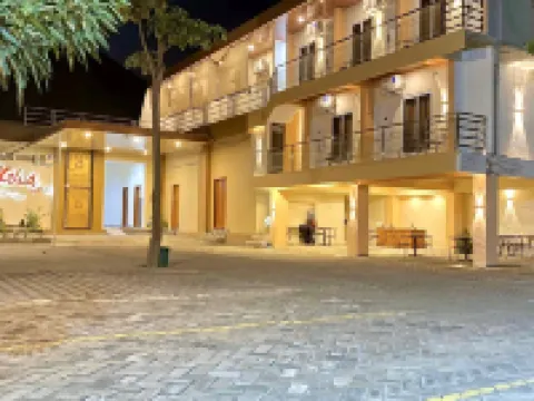 Al-Kiswah Syariah Guest House โรงแรมในบลิตาร์