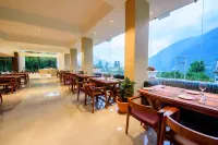 Naturevilas Sarovar Premiere Manali - Aamiainen