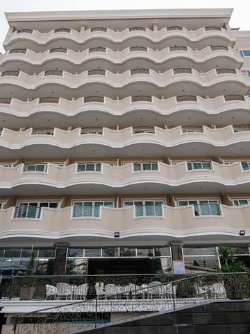 รูปภาพของแอลเค โนเบิล สวีท