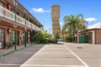 The Settlement Historic Hotel - Motels