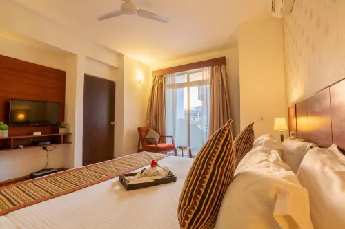 Rosewood Apartment Hotel - Sidcul Haridwar - Apartments