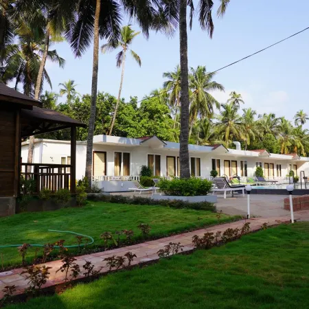 Golden Sands Resort, Morjim