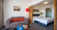 Broadbeach Savannah Resort - Spa