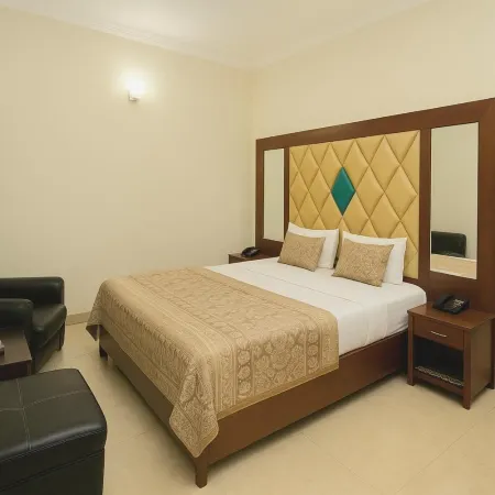 Subhan Palace Near Millennium Mall Karachi