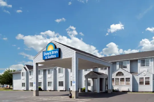 Days Inn & Suites by Wyndham Spokane Airport Airway Heights