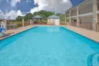 Days Inn & Suites by Wyndham Pine Bluff Hotel di Pine Bluff