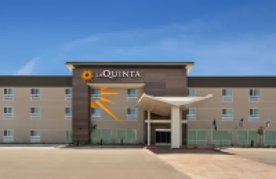 La Quinta Inn & Suites by Wyndham San Bernardino Hotels in San Bernardino County