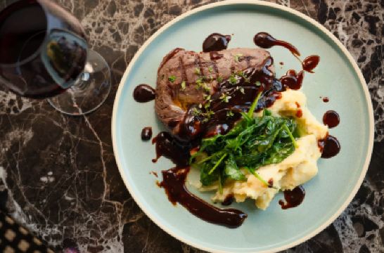 料理 ホリデイ イン ポッツ ポイントの写真