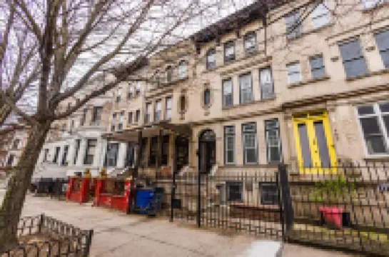 Klo Guest House Hotels in 