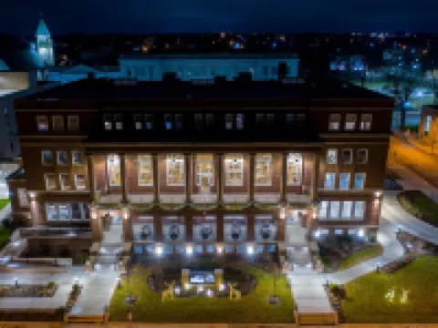 The Stella Hotel & Ballroom Hotel di Kenosha