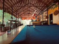 Choose Hideaway Homestay - parkir