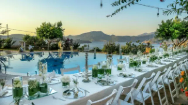 Swan Lake Hotel - Adult Only