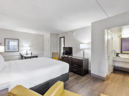 La Quinta Inn by Wyndham Miami Airport North